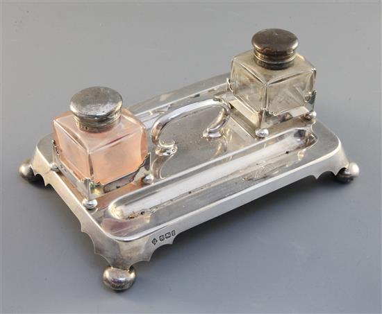 An oblong silver inkstand, 9in.